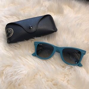 Unisex Ray-Ban WAYFARER Sunglasses
